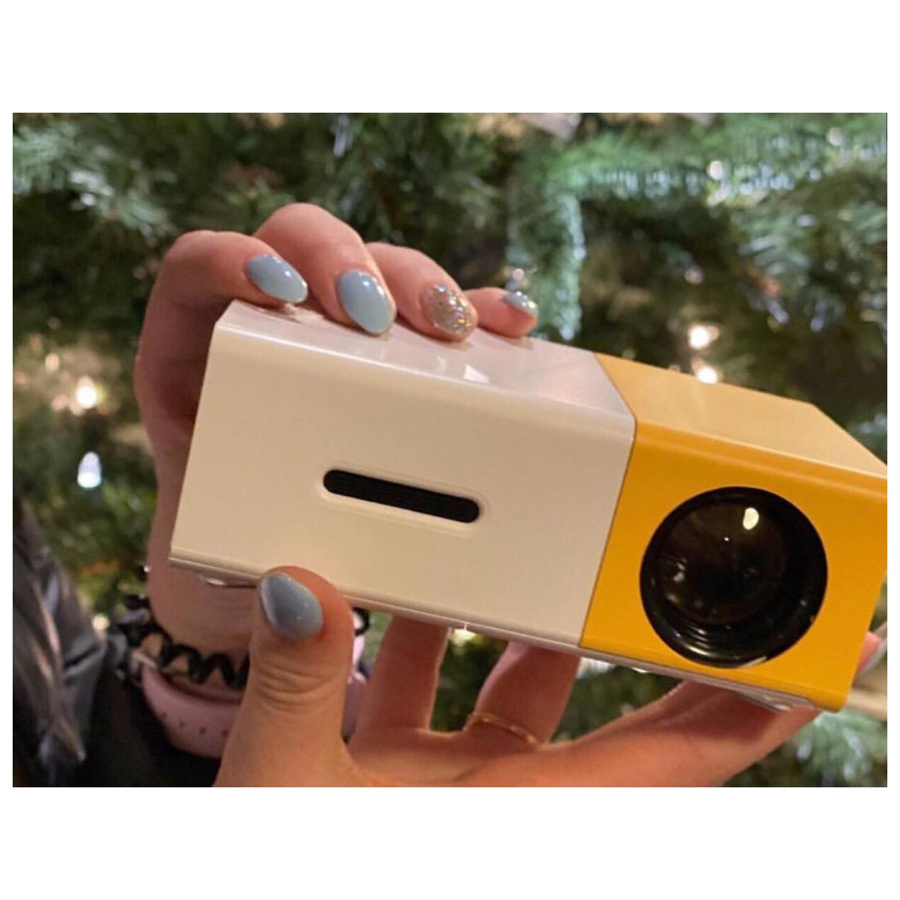 Máy chiếu mini YG300