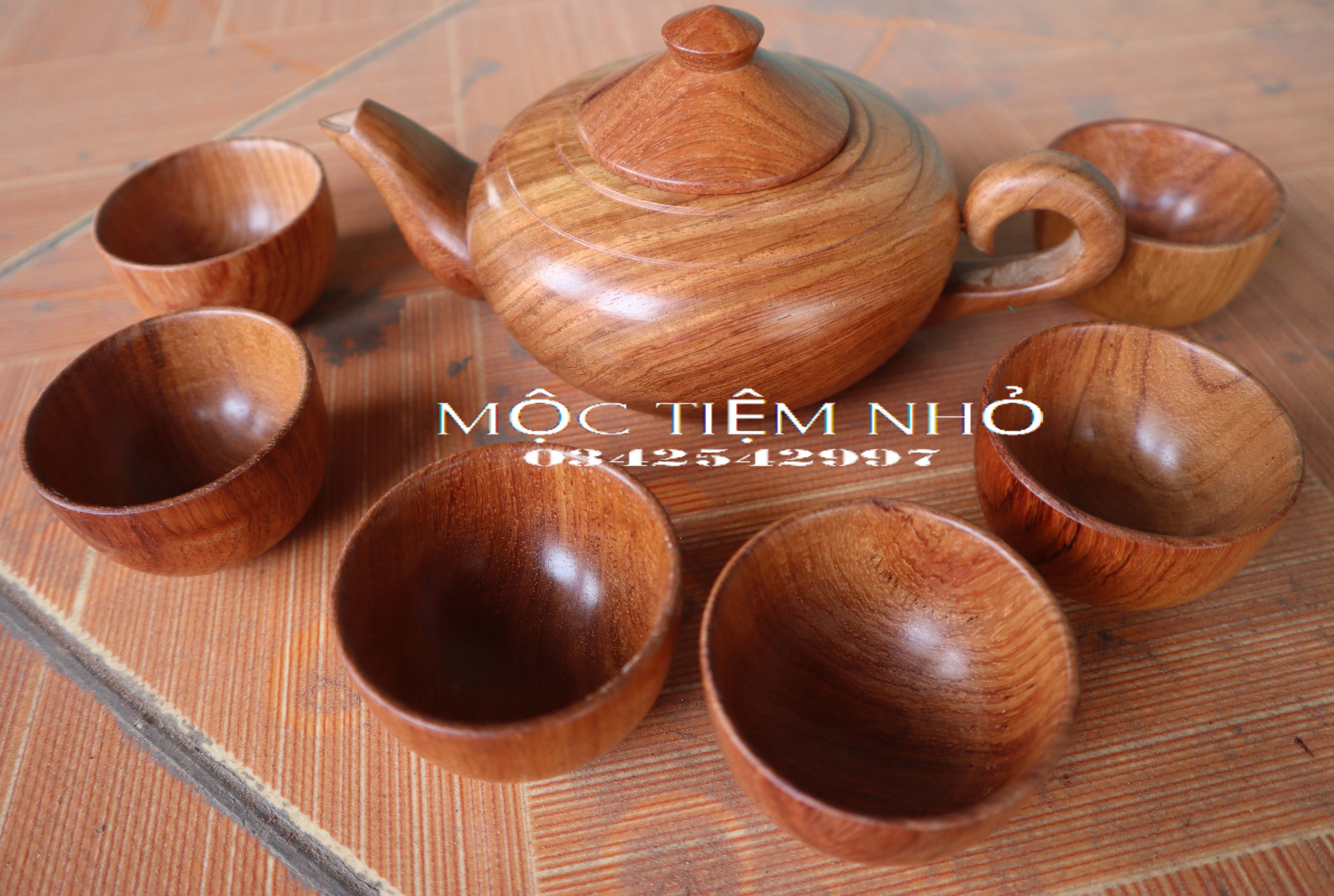 Bộ ấm chén gỗ hương nguyên khối