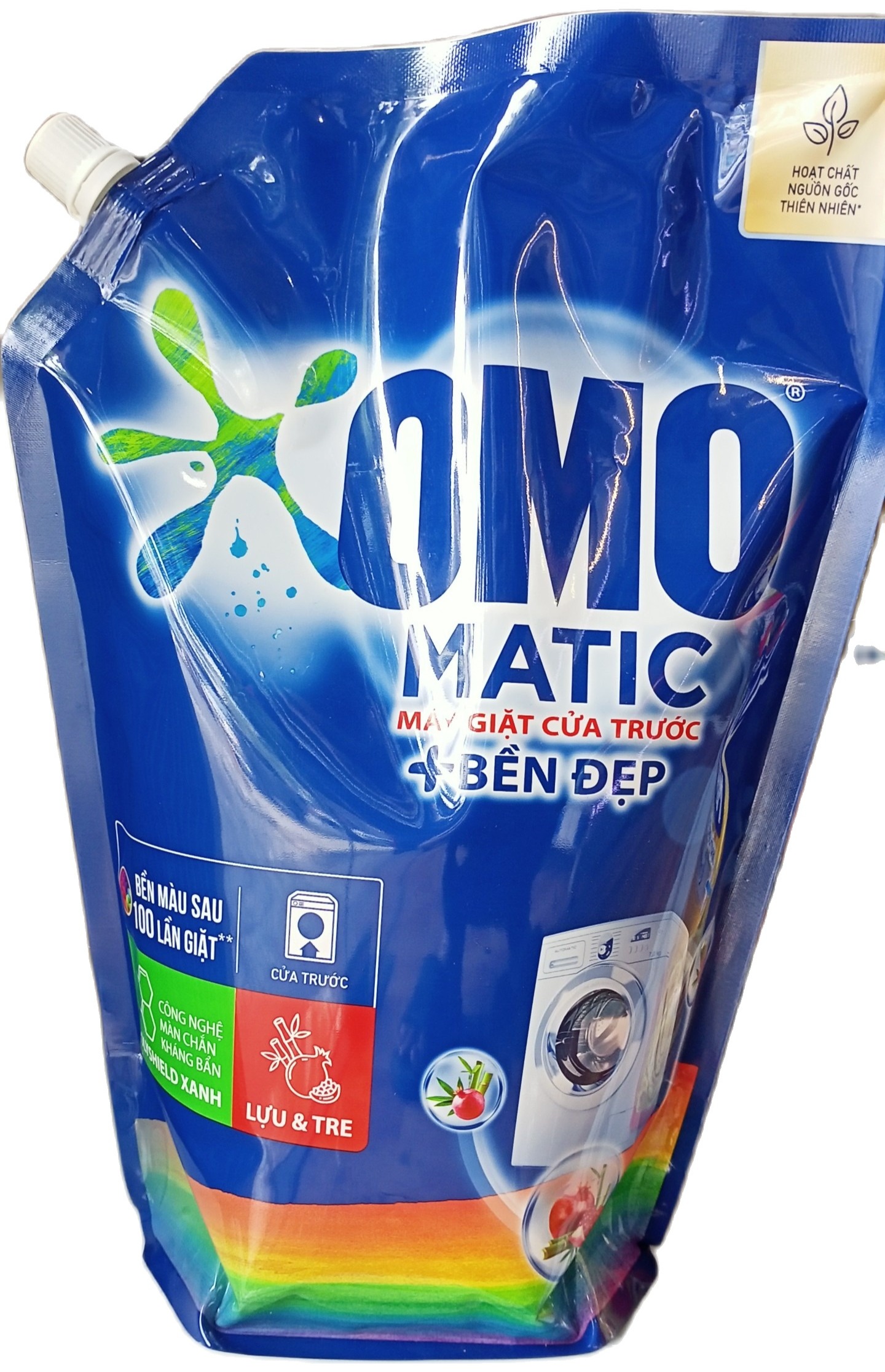 Nước giặt OMO MATIC bền đẹp cửa trước túi 2kg