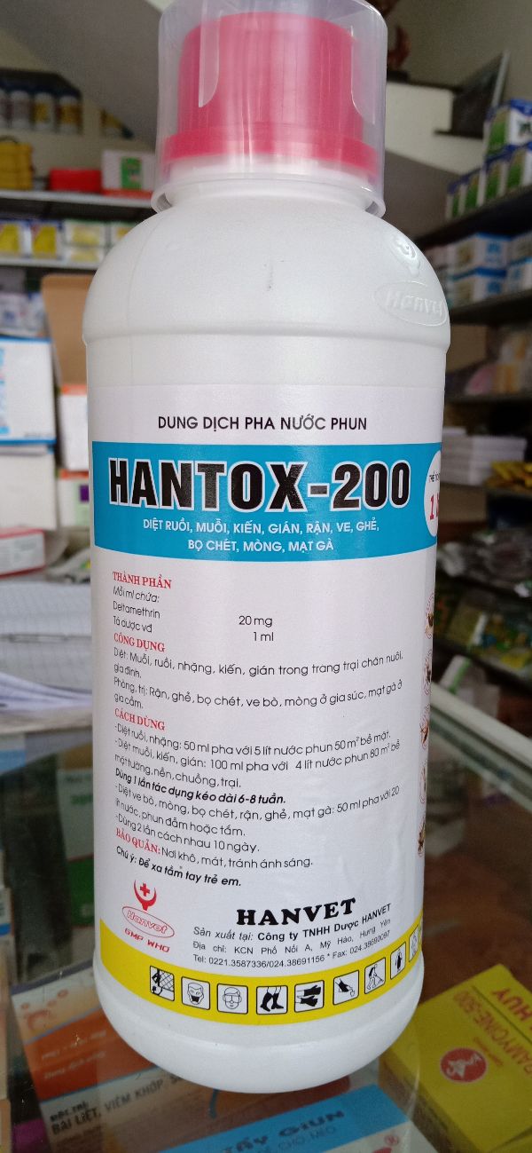 Hantox 200 diệt ruồi, muỗi, kiến, gián, mò, mạt gà hiệu quả Loại 1 Lít - 012