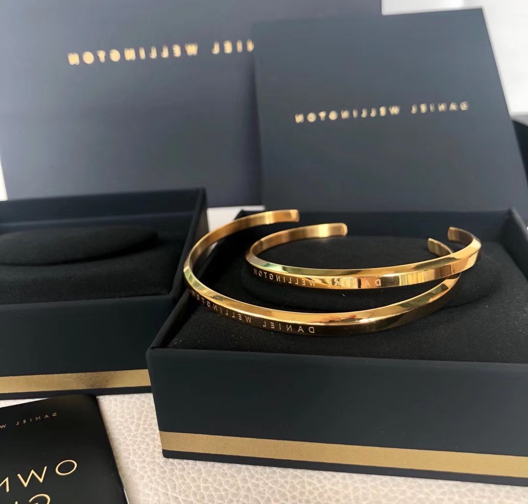 FULLBOX 2 Vòng cuff Daniel ,vòng tay Thép Không Rỉ Bảo Hành 1 Năm