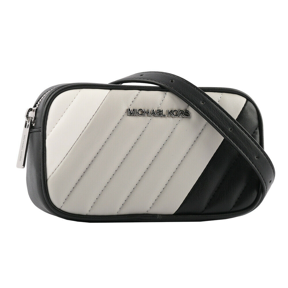 Túi MK Rose Quilted Convertible Belt Bag.