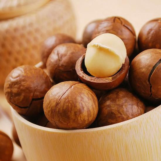 1kg macca nứt vỏ tặng kèm lẫy - Đặc sản Đắc Lắc