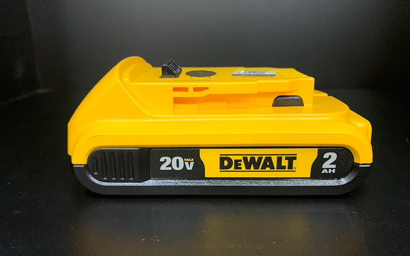 Chính hãng - pin 2ah dewalt dcb183 sử dụng cho dòng máy 18v / 20vmax