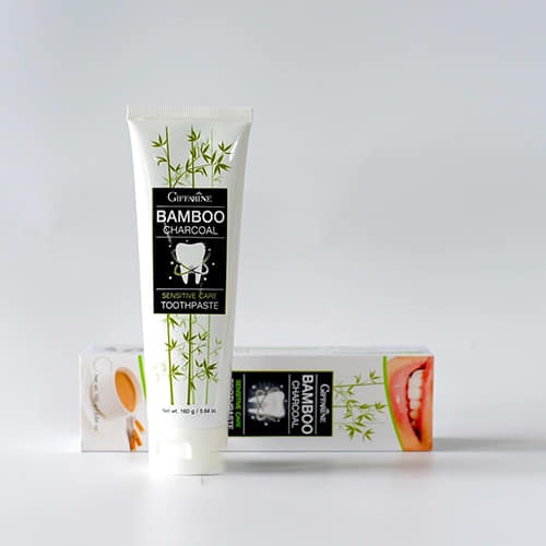 01 Kem Đánh Răng Cao Cấp Than Hoạt Tính Bamboo Charcoal Sensitive Care Toothpaste Giffarine