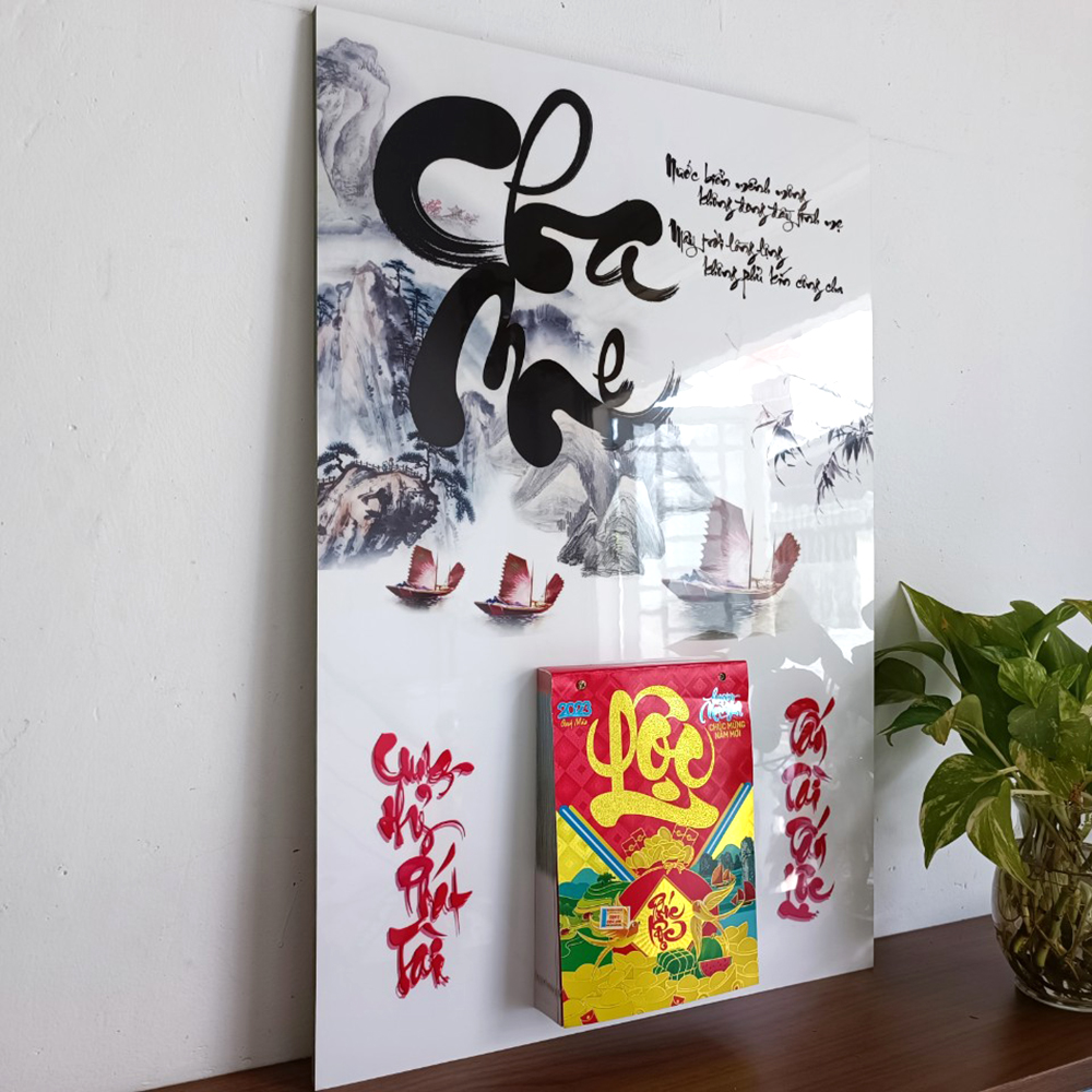 Lịch treo tường bằng gỗ tráng gương Cha Mẹ gắn sẵn lốc lịch, phù hợp biếu tặng cha mẹ nhân dịp lễ, tết, mừng thọ