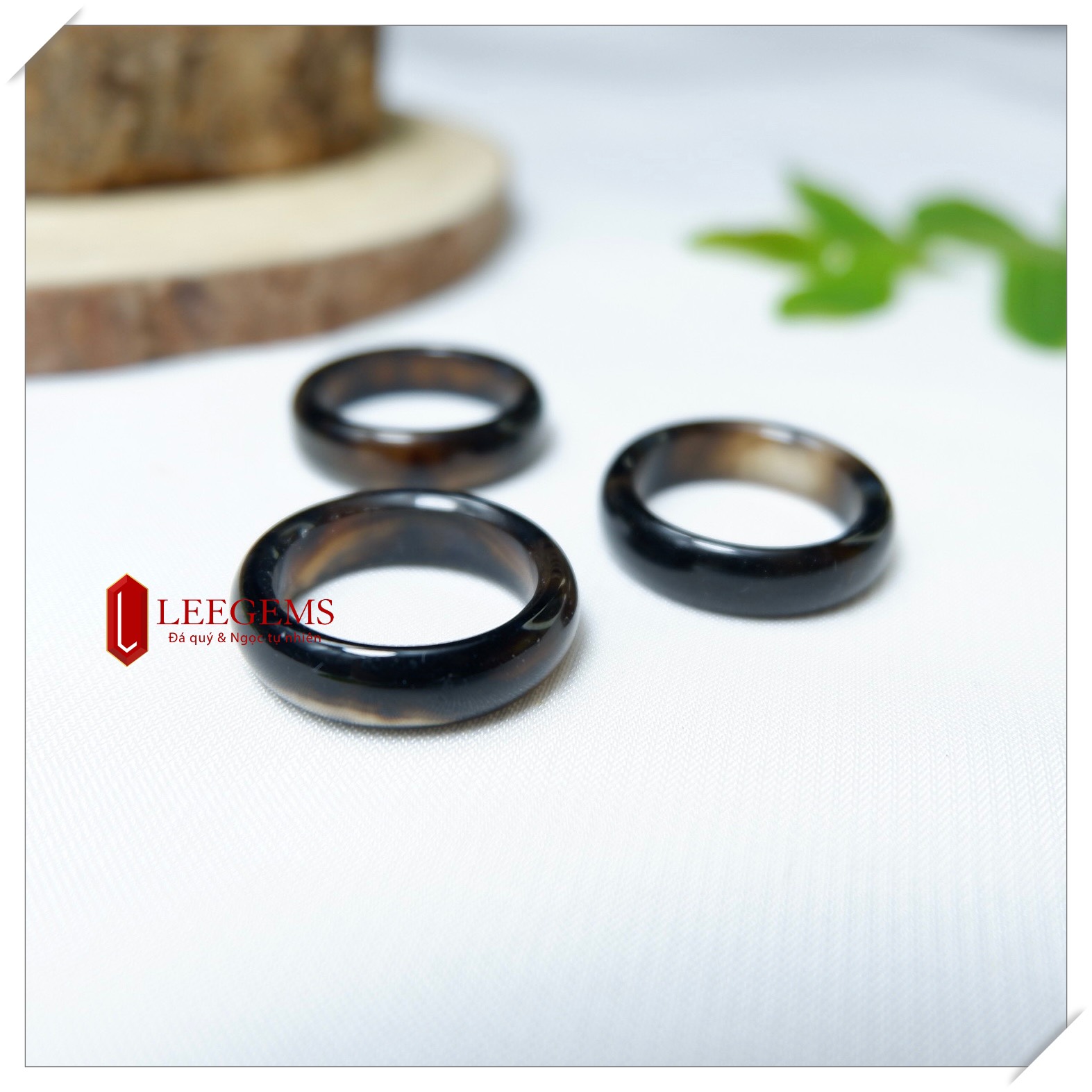Nhẫn đá chalcedony tự nhiên nhiều màu siêu giảm giá