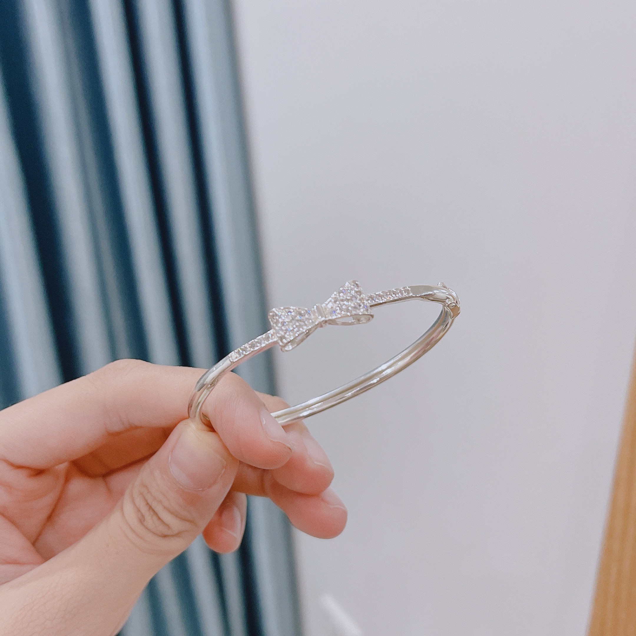 Lắc tay Bạc / Vòng tay bạc 999 nữ cao cấp -[HÀNG CÓ SẴN]_𝐂𝐚𝐦 𝐤𝐞̂́𝐭 𝐜𝐡𝐮𝐚̂̉𝐧 𝐁𝐚̣𝐜 _ 𝐓𝐔𝐍𝐀𝐒𝐇𝐎𝐏 Trang sức Bạc