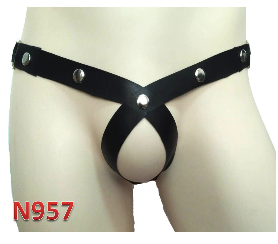 Quần lót nam dây độc lạ