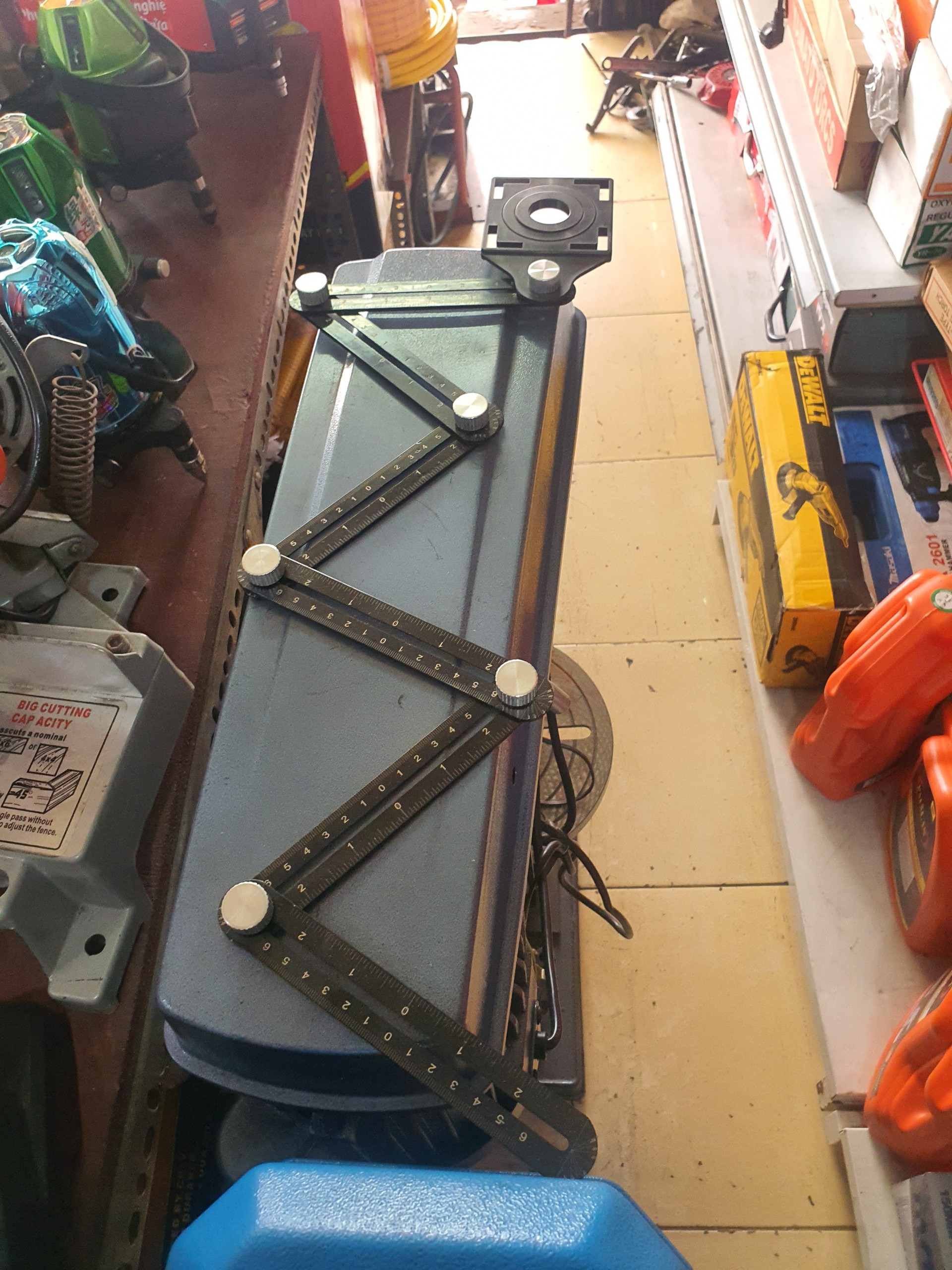 [HCM] THƯỚC ĐỊNH VỊ KHOAN LỖ GẠCH 6 ĐOẠN - DỤNG CỤ LẤY DẤU CẮT GẠCH ỐP LÁT NỀN XÂY DỰNG