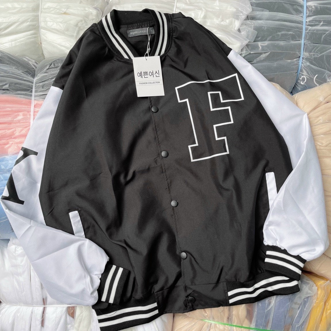 Áo Khoác Dù Bomber Nút Bấm Chữ F Thời Trang