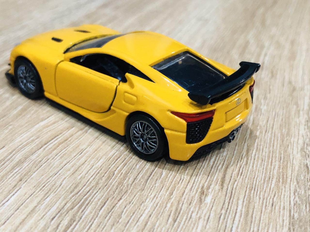 Xe mô hình Tomica Premium Lexus LFA
