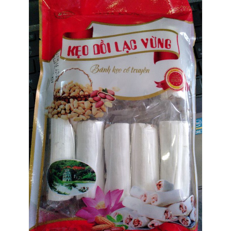 Kẹo dồi lạc đặc sản