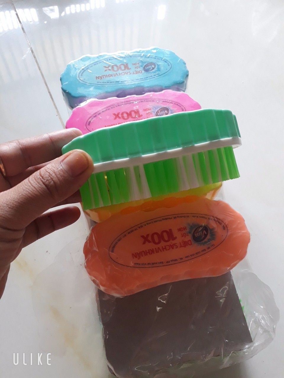 Bàn Chải Nhựa chà tay chân chà quần áo chà nồi chảo chà sàn nhà