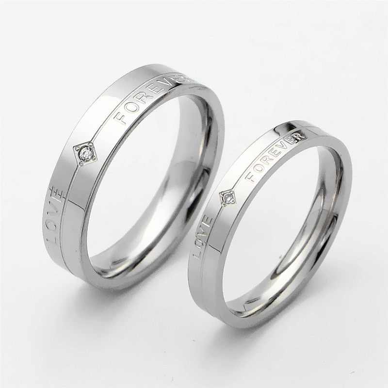 Nhẫn tình yêu gắn đá khắc chữ Love Forever-Mã 0168