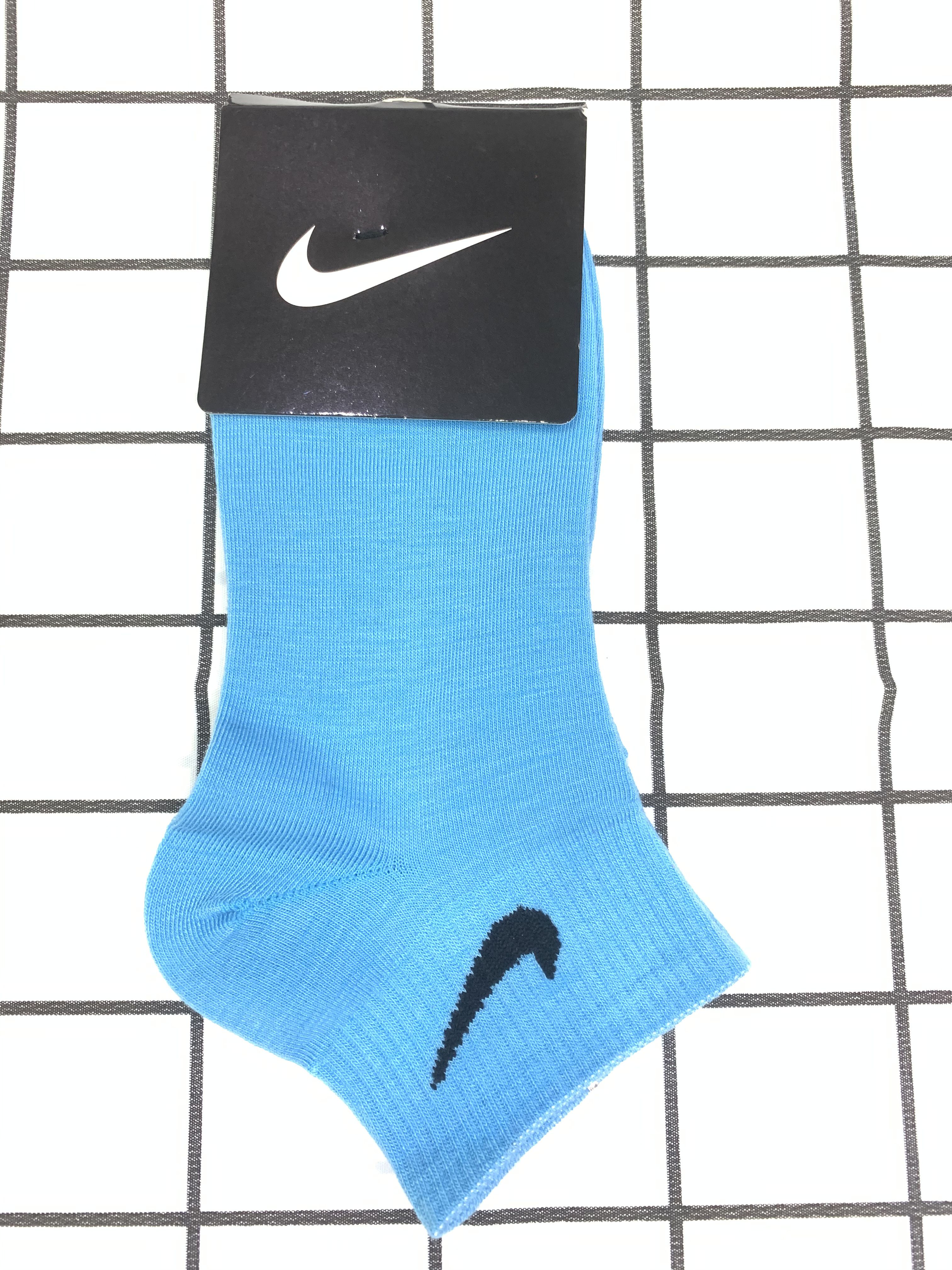Vớ Nike cổ ngắn màu xanh biển