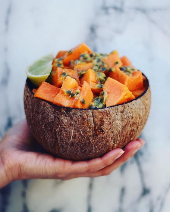 Bát gáo Dừa (Chén gáo dừa) Mộc mặt ngoài dùng ăn hoa quả, salad, kem, spa/mask | Thương hiệu ongtre Việt Nam