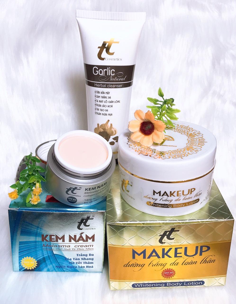 [HCM]MỸ PHẨM OHIO ỐC SÊN NEW DAY - Bộ ba sản phẩm mua 1 tặng 2 khi mua kem nám trắng da xóa tàn nhang mờ vết thâm ngăn ngừa lão hóa OHIO sẽ được tặng 1 chai sữa rửa mặt và 1 hũ kem dưỡng body