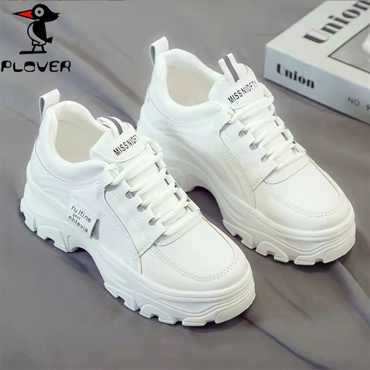Giày sneaker thể thao nữ đi chơi đế cao siêu nhẹ