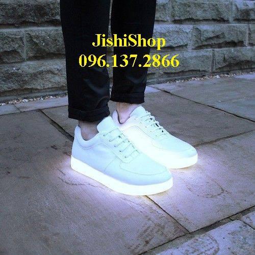 [HCM]GIÀY PHÁT SANG ĐÈN LED 7 MÀU - Trắng