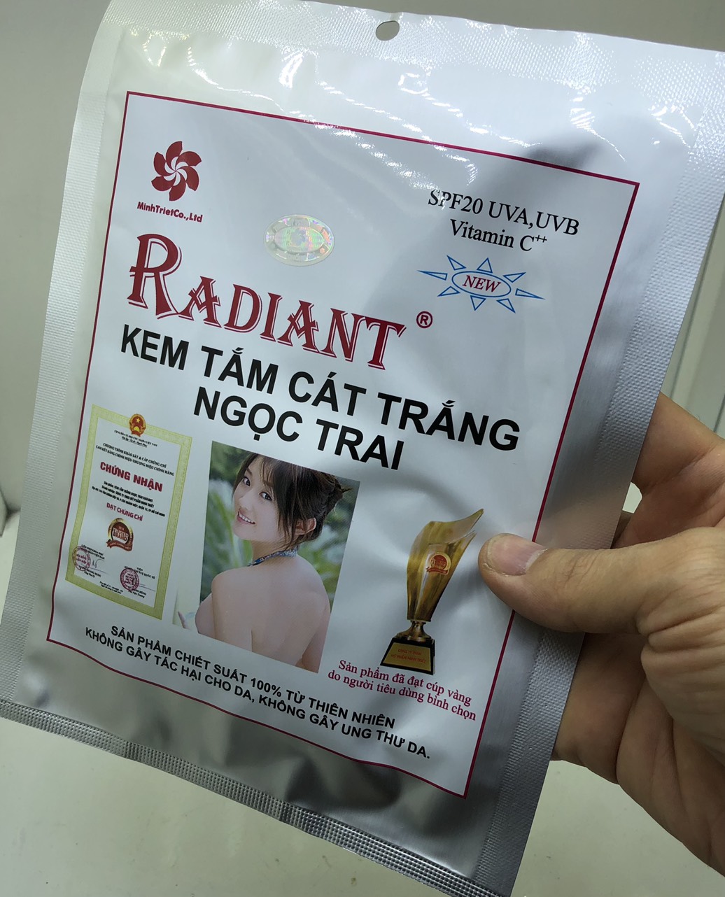 Tắm Trắng Ngọc Trai Radiant 125g