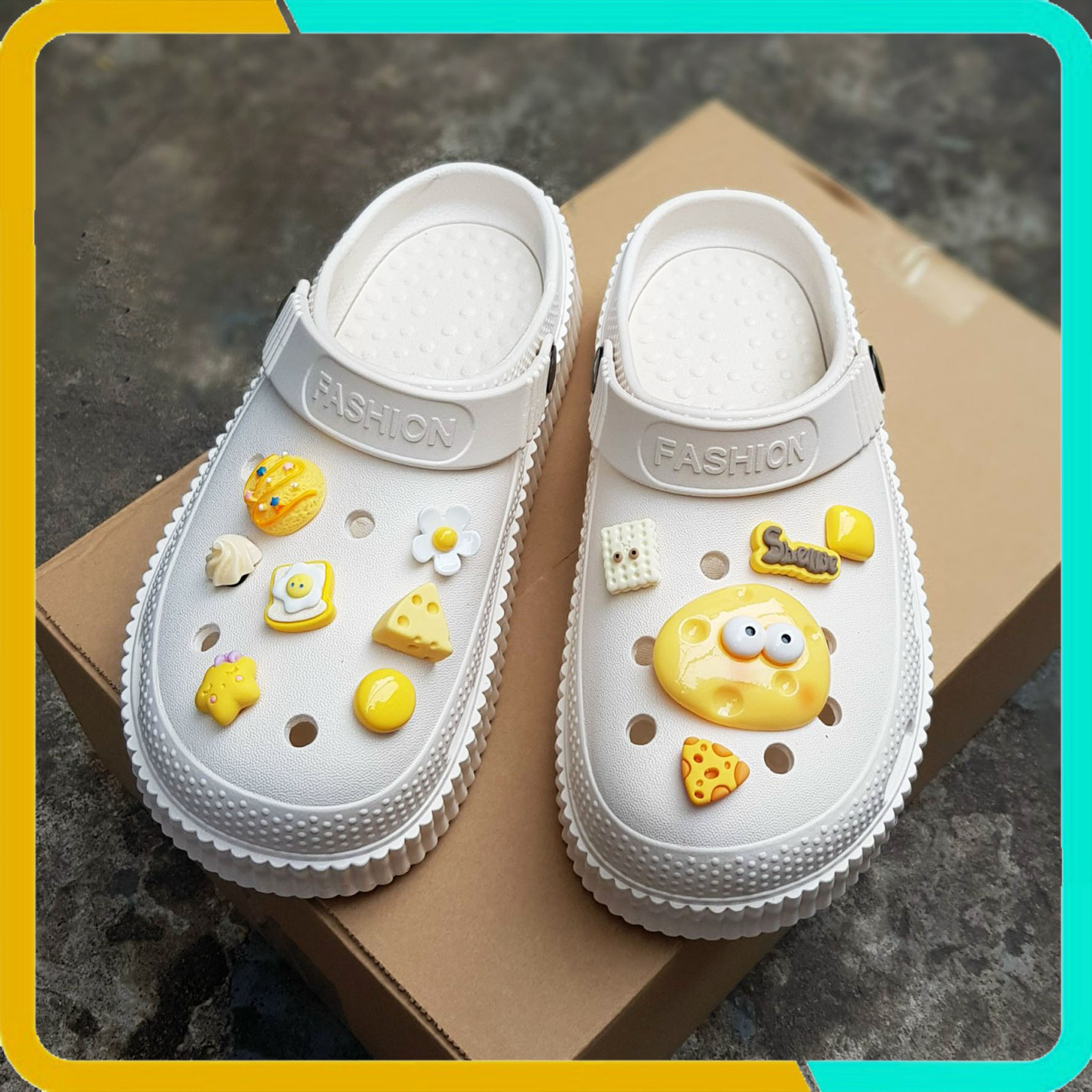 Dép Sandal Đế Bằng XiXi Kèm Ticker Cún Kaki Dễ Thương, Đế Cao Chống Trơn Trượt, Phong Cách Hàn Quốc