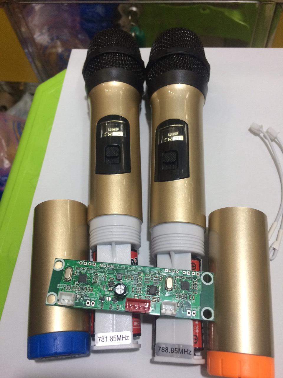Micro loa kéo sóng UHF giá rẻ