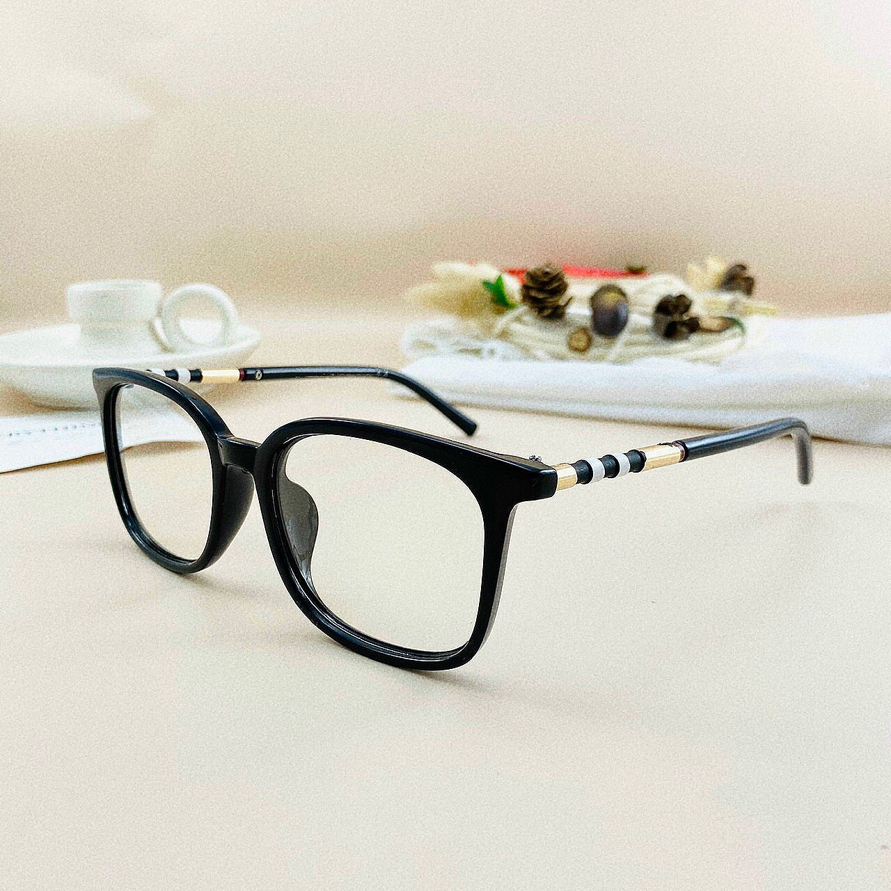 Mắt Kính Mát Nam Nữ Thời Trang Giả Cận Gọng Kính Mắt Vuông Sang Chảnh