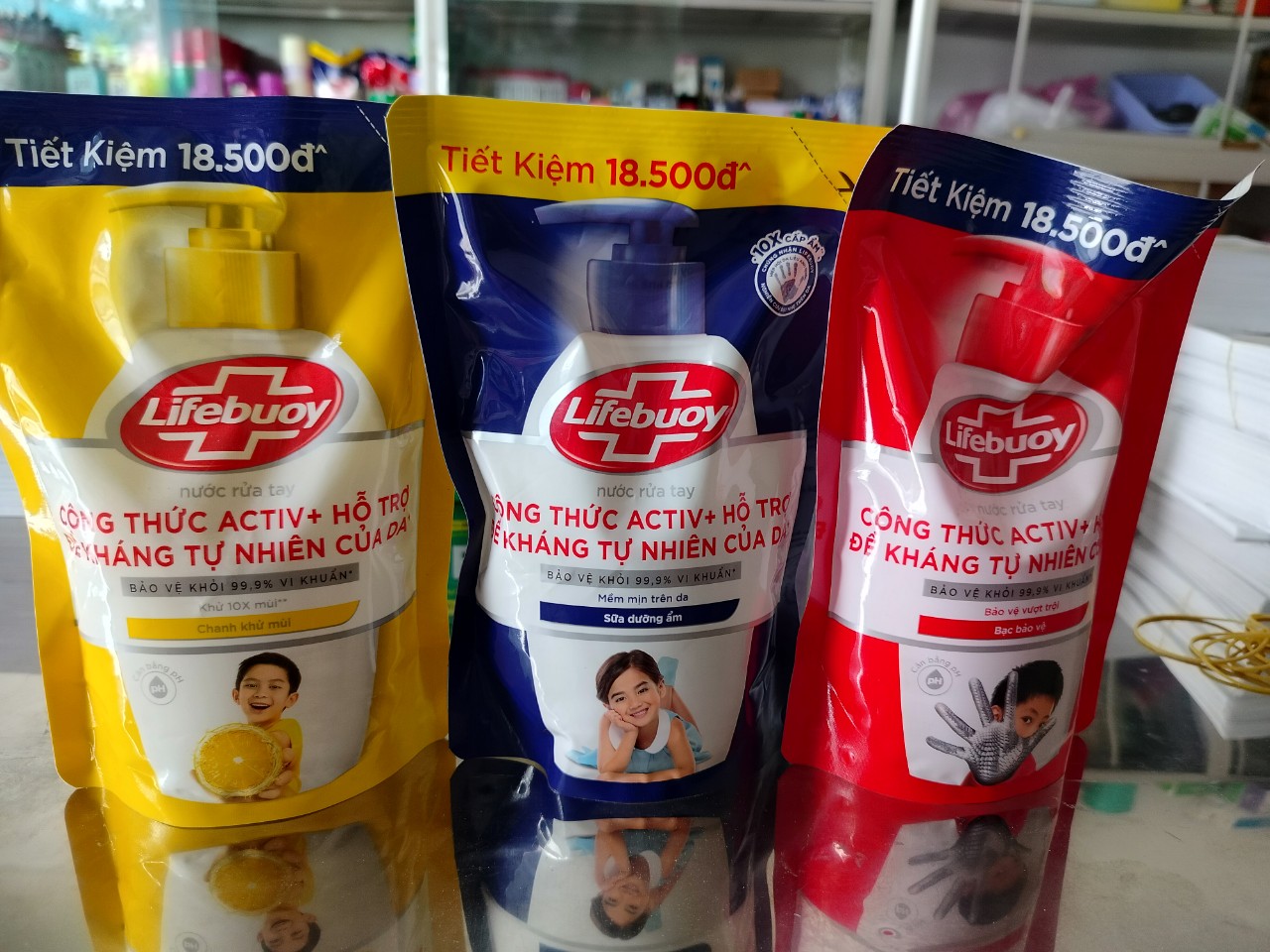 Nước rửa tay Lifebuoy diệt khuẩn túi 400g - đảm bảo an toàn đến sức khỏe người sử dụng - giao mùi ngẫu nhiên - VPP Đại Ngọc Thùy