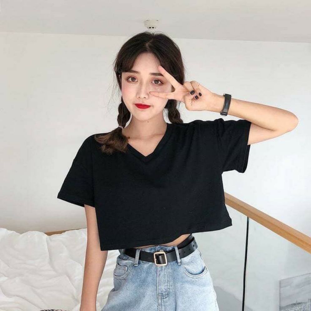 (U-N) MỚI/ÁO THUN CROPTOP CỔ ÁO TRÁI TIM FORM DƯỚI 53KG