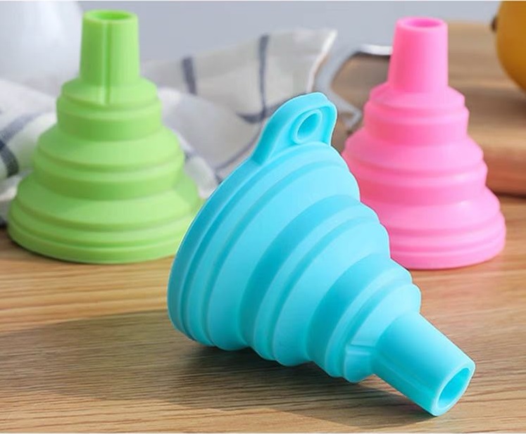 Phễu silicon gấp gọn đa năng tiện dụng HIỆP PHÁT