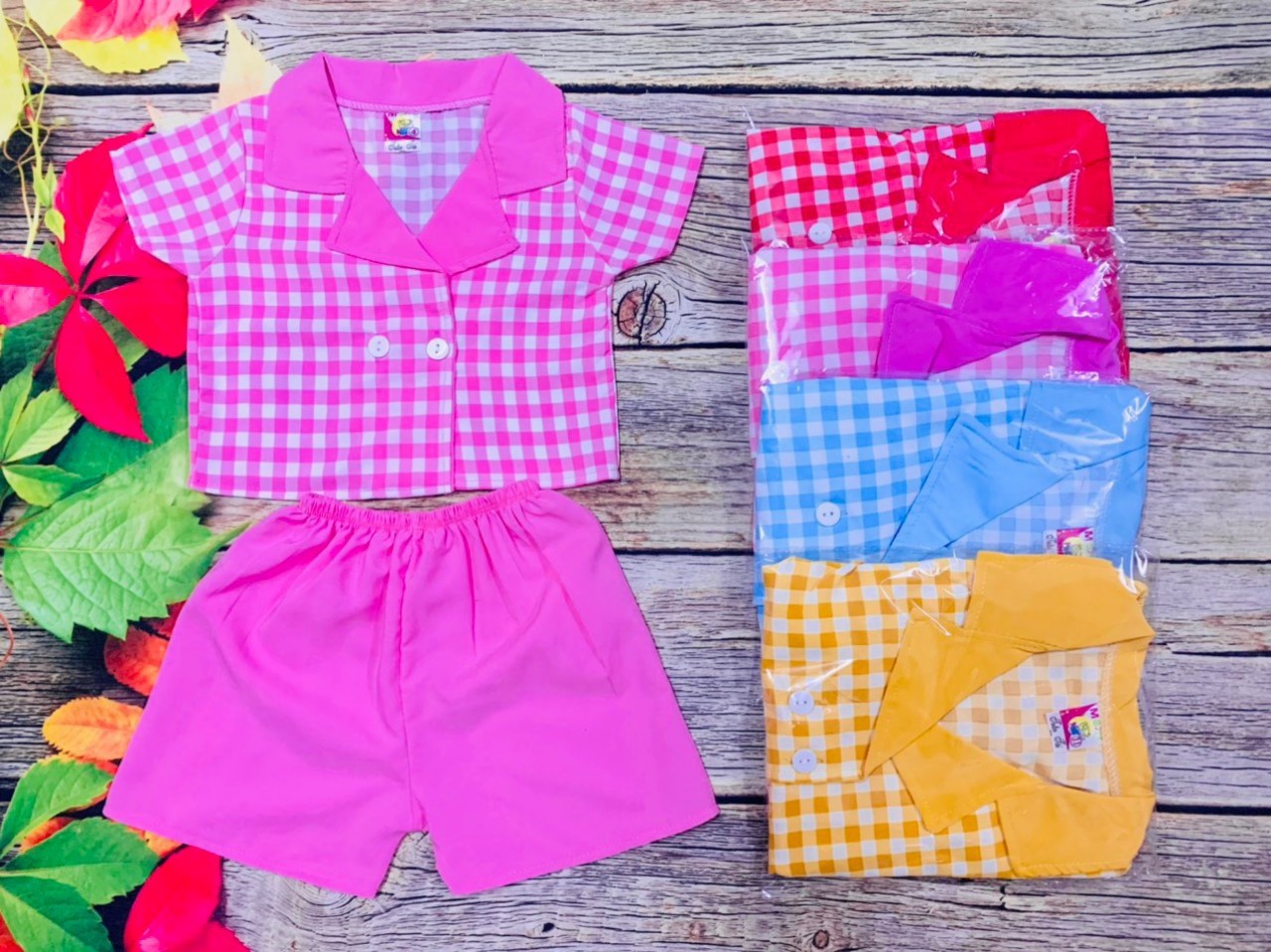 Bộ lụa giả vest bé gái