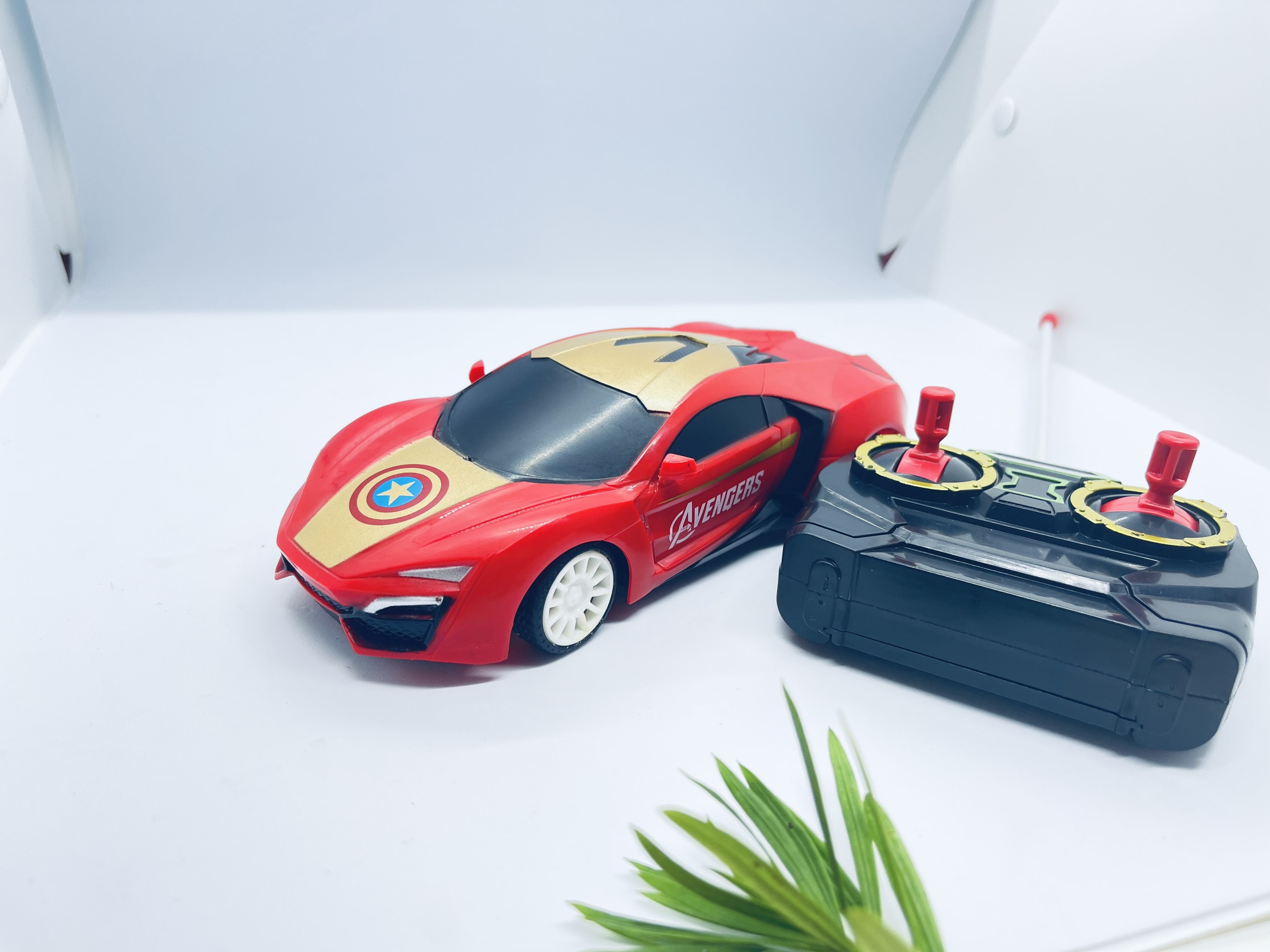 ［Sản phẩm hót］ô tô điều khển từ xa 4 chiều giúp trẻ hoạt náo năng động vui chơi cực đã- Boss Baby Shop