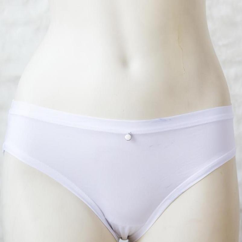 [HCM]Quần lót nữ thun lạnh tam giác có đính 1 hạt đá phía trước