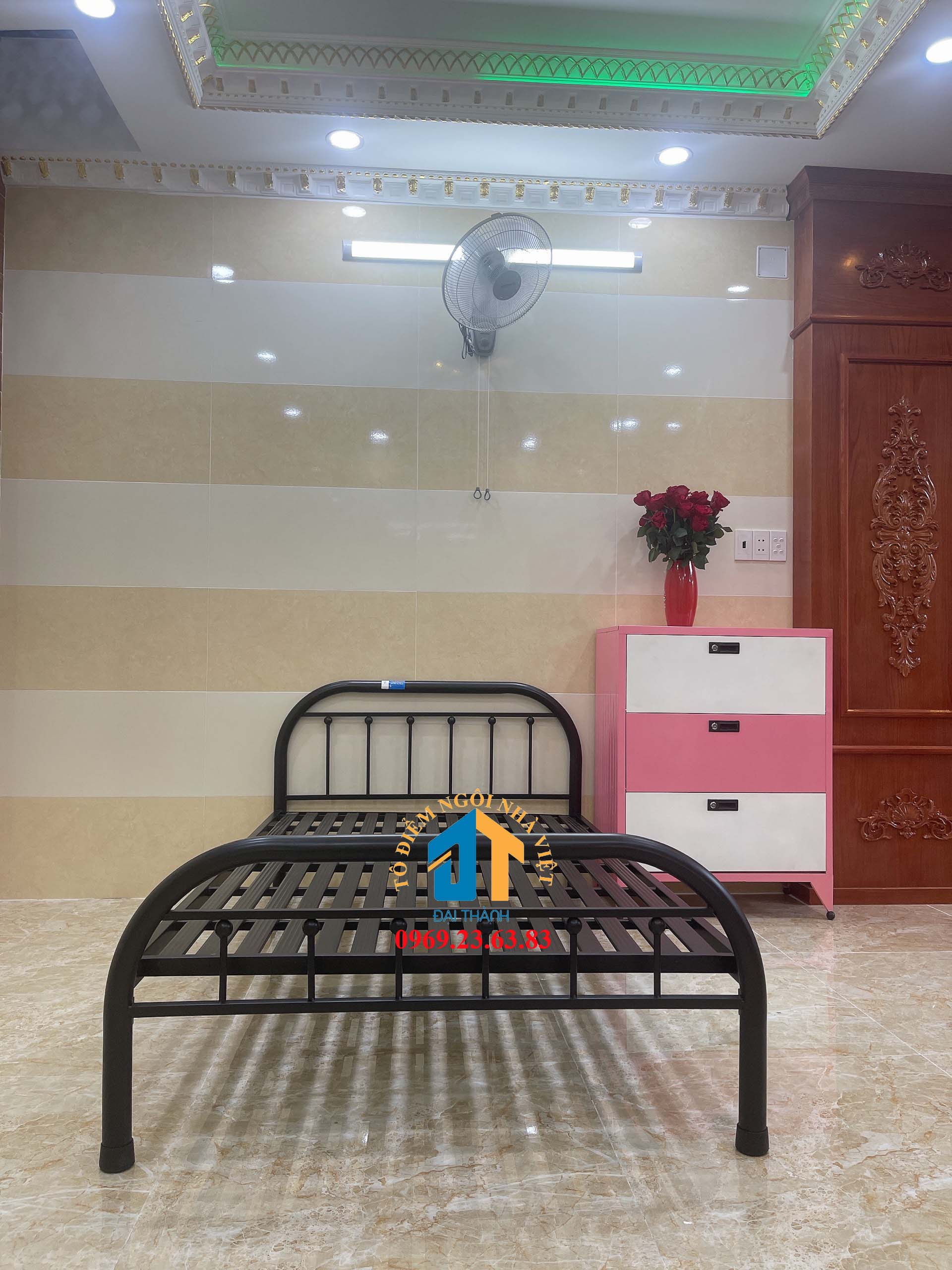 Giường sắt mỹ nghệ 1m2x2m Đại Thành 01