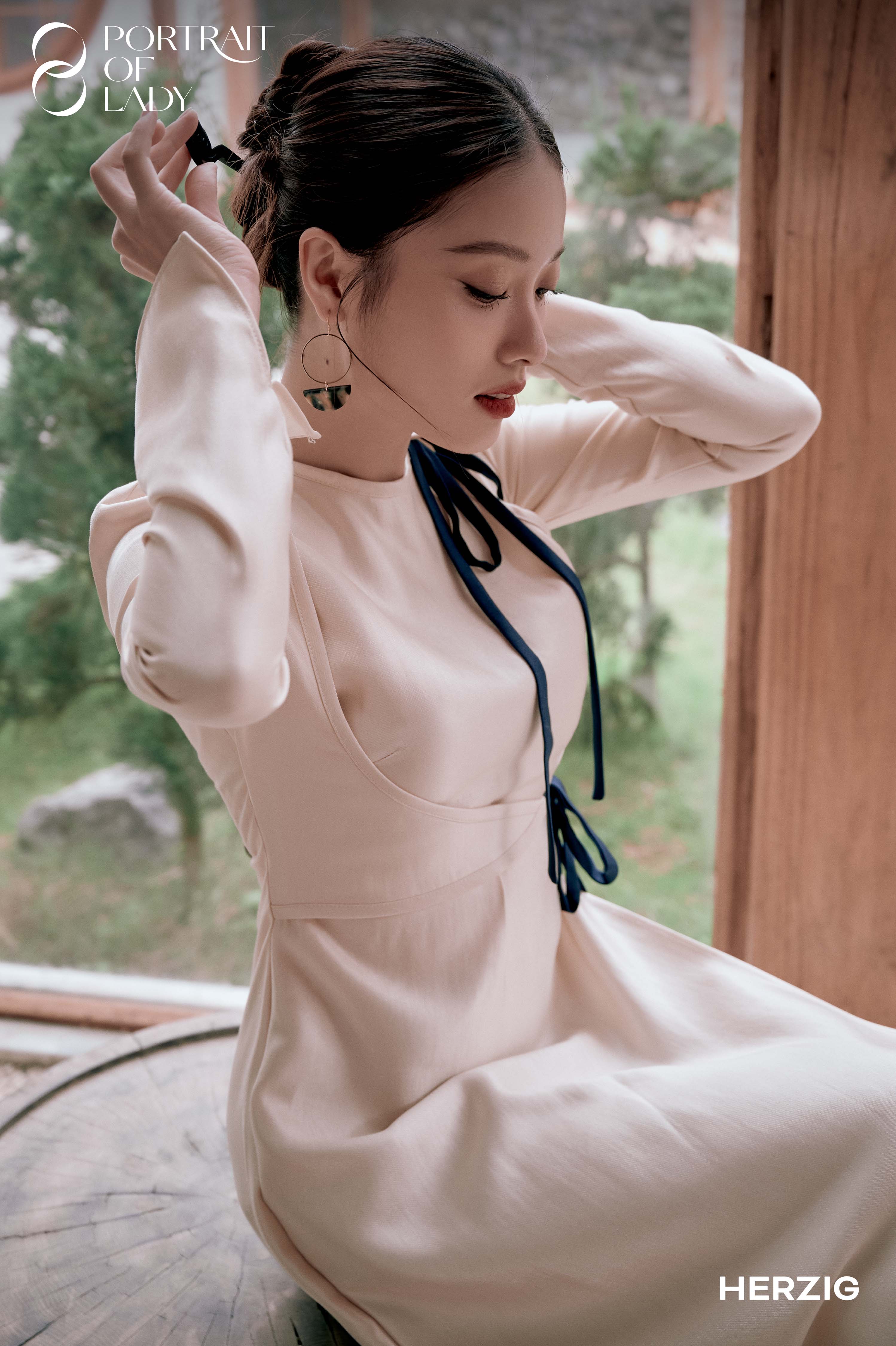 Chân - dung áo dài thiết kế f319