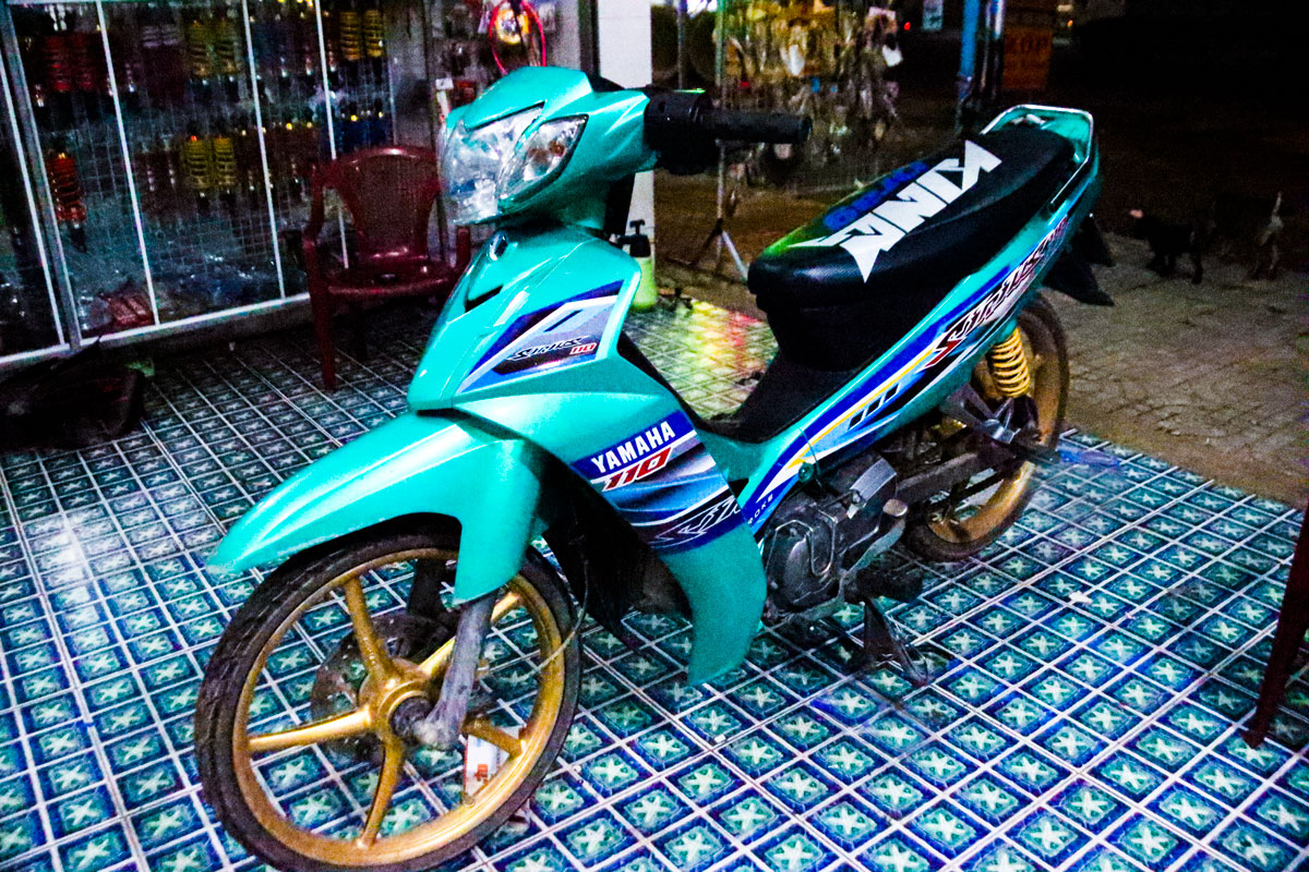 Tem rời Sirius xanh lục bảo. Có thể đổi màu