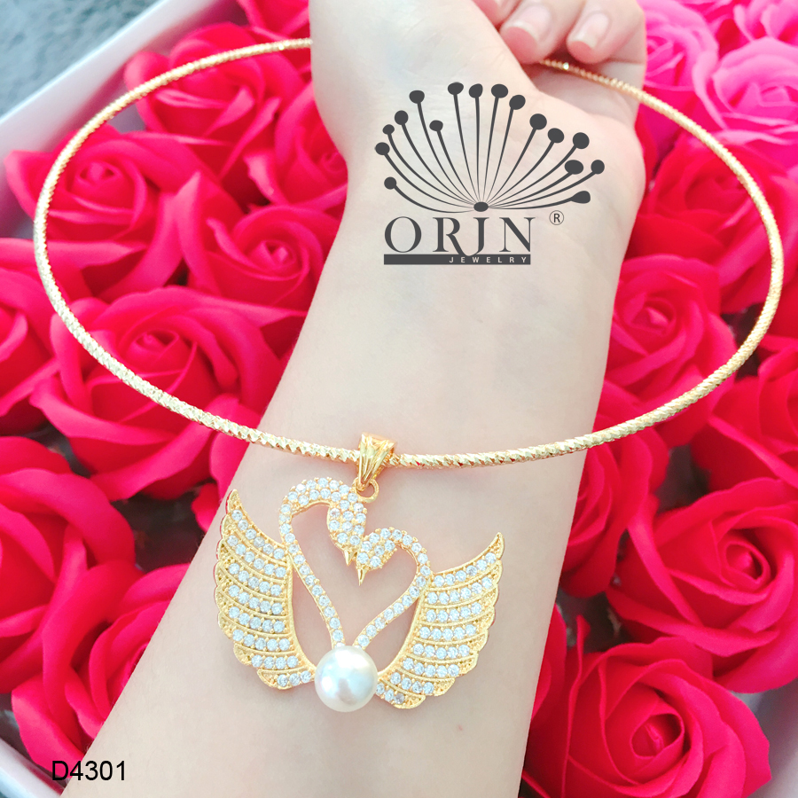 Kiềng cổ dạng nhuyễn bền màu mặt thiên nga trái châu đính đá thiết kế cao cấp Orin D4301 - Long Tien