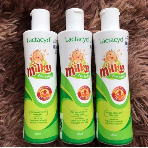 Sữa tắm gội cho bé lactacyd milky 250ml
