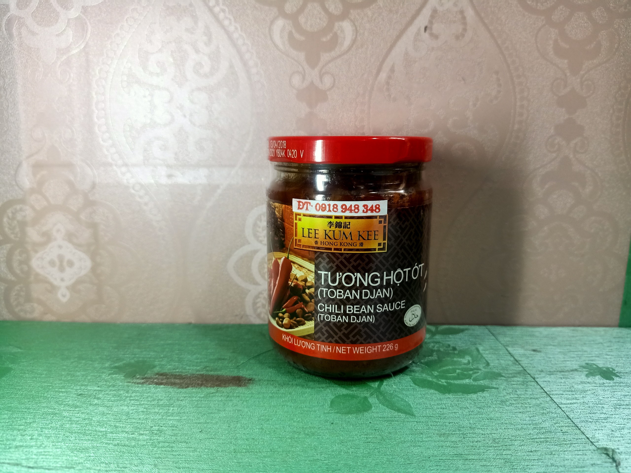 Tương hột ớt lee kum kee 226g