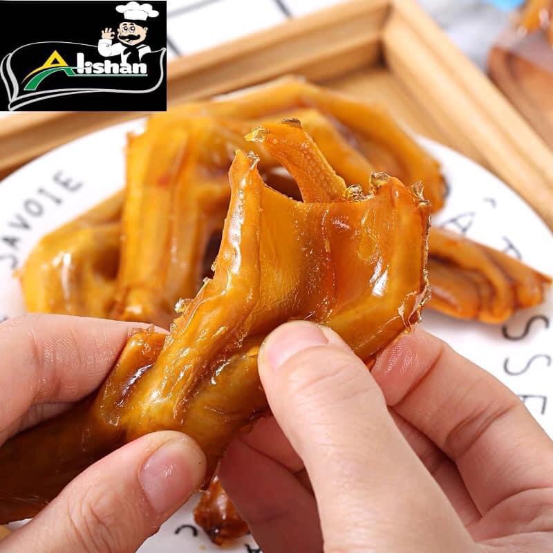 Chân vịt cay Alishan sản xuất tại Việt Nam và mang phong cach đồ cay Trung Quốc -Thơm ngon đậm vị - 10 gói, Bất chấp mọi loại đồ ăn vặt, đồ ăn nhanh và không thua kém chân vịt cay Trung Quốc