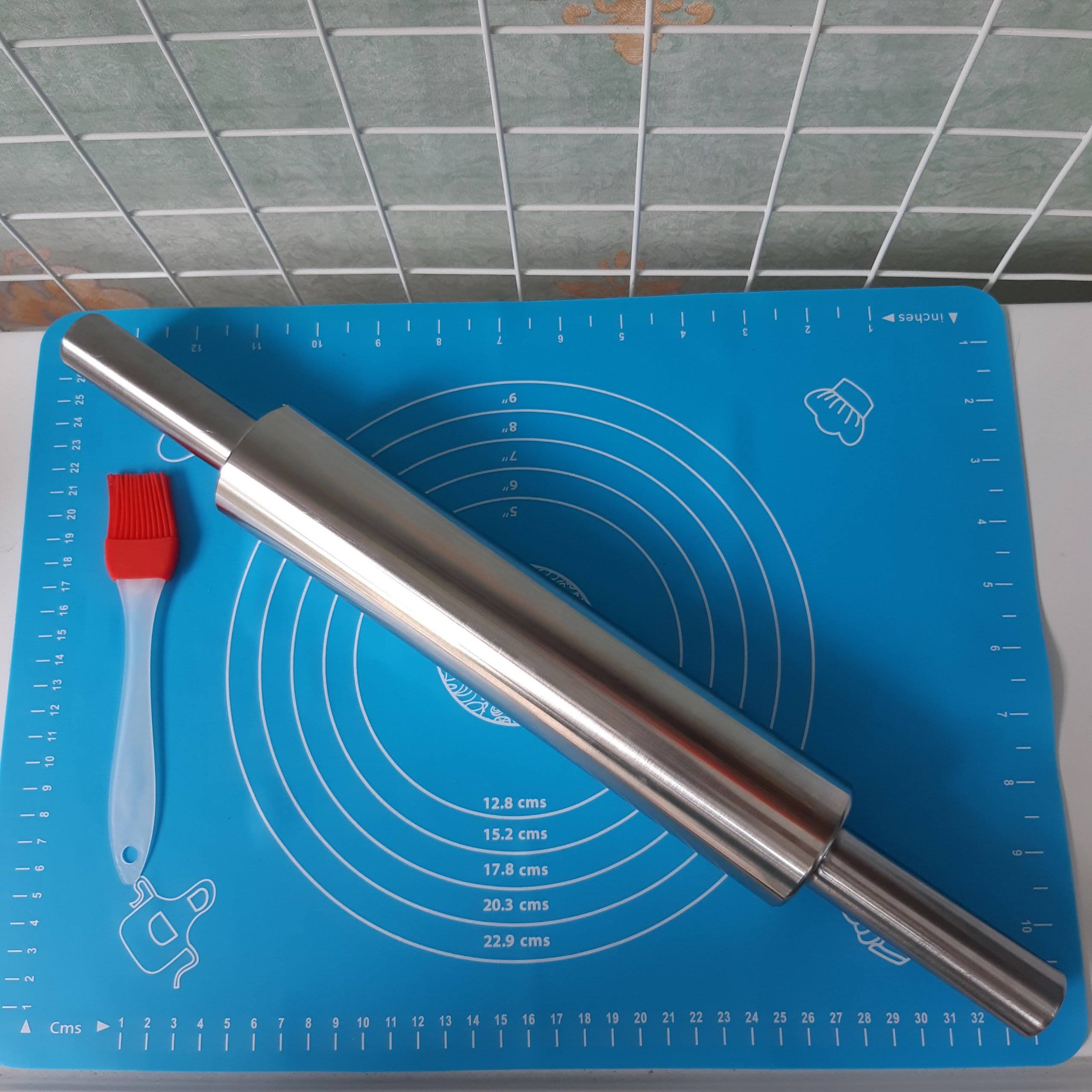 Combo 3 dụng cụ làm bánh - Thảm cán bột silicon, cán bột inox và chổi phết dầu