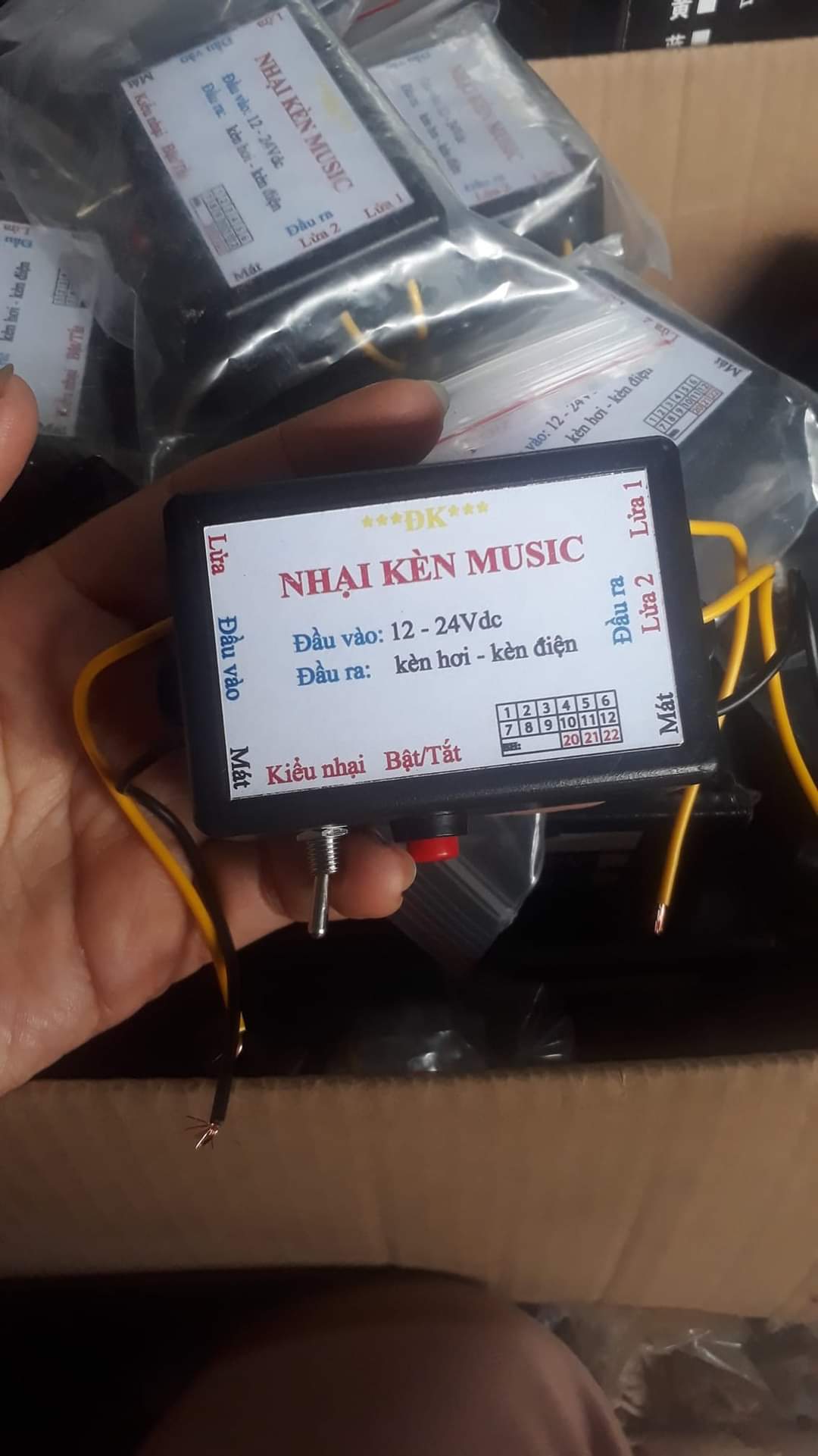 Nhại còi music 3 tiếng 12V & 24V gắn còi hơi-còi dien