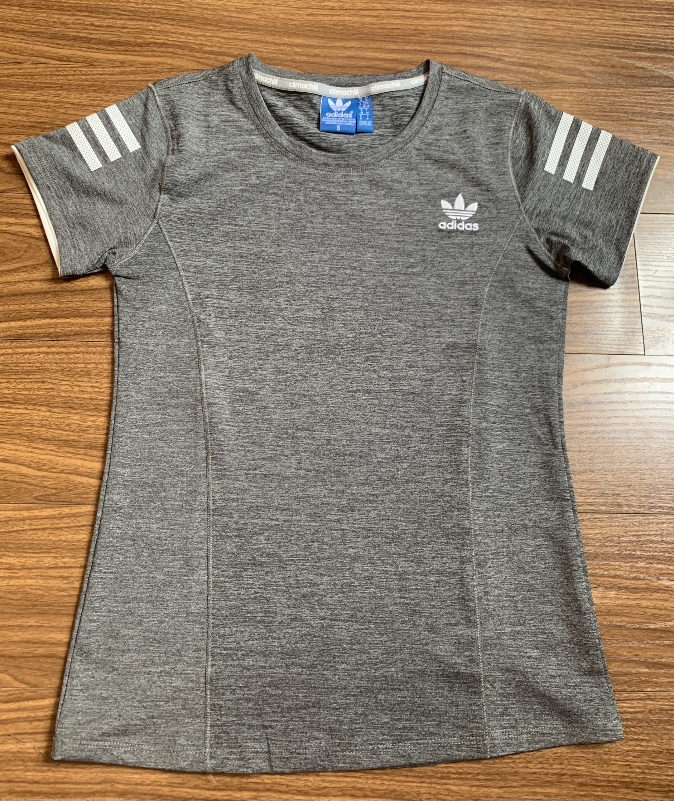 Áo Thun Nữ 3 Sọc Thời Trang Cao Cấp