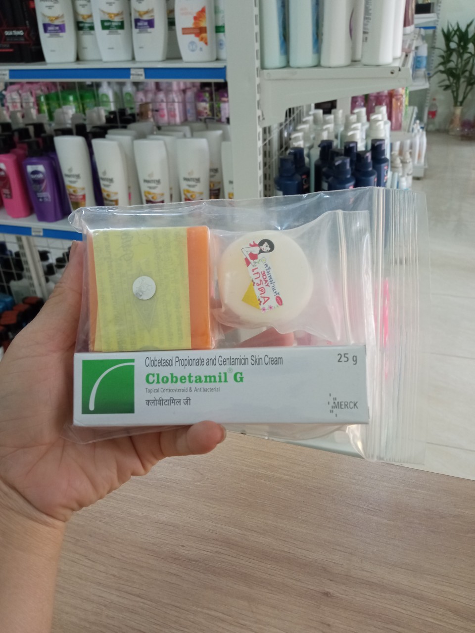 Bộ 3 món nám tàn nhang làm trắng da clobetamil g thái lan