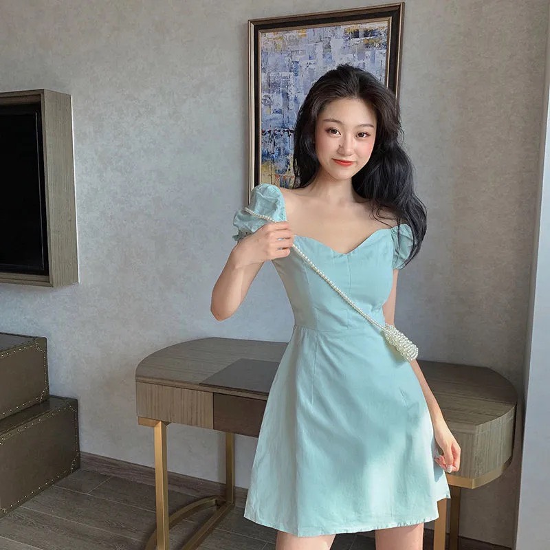 Váy xanh mint tay phồng cổ vuông thời trang Hàn Quốc