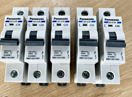 Cầu dao 1 tép, mcb 1p 10a,16a,20a,25a,32a,40a,50a,63a- hàng chính hãng panasonic- bh 24 tháng
