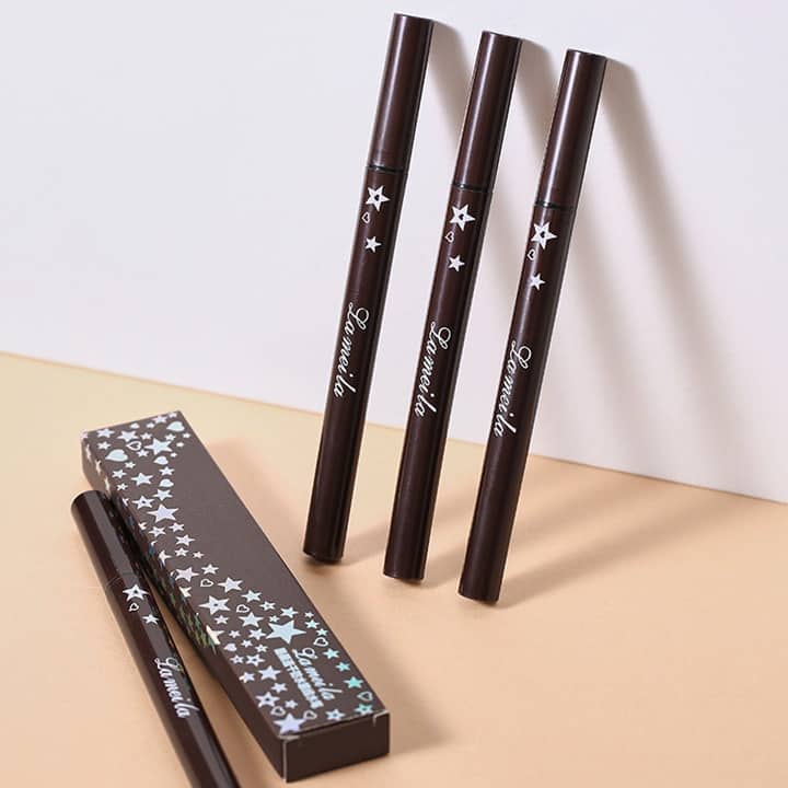 Bút kẻ viền mắt eyeliner nét mềm mại
