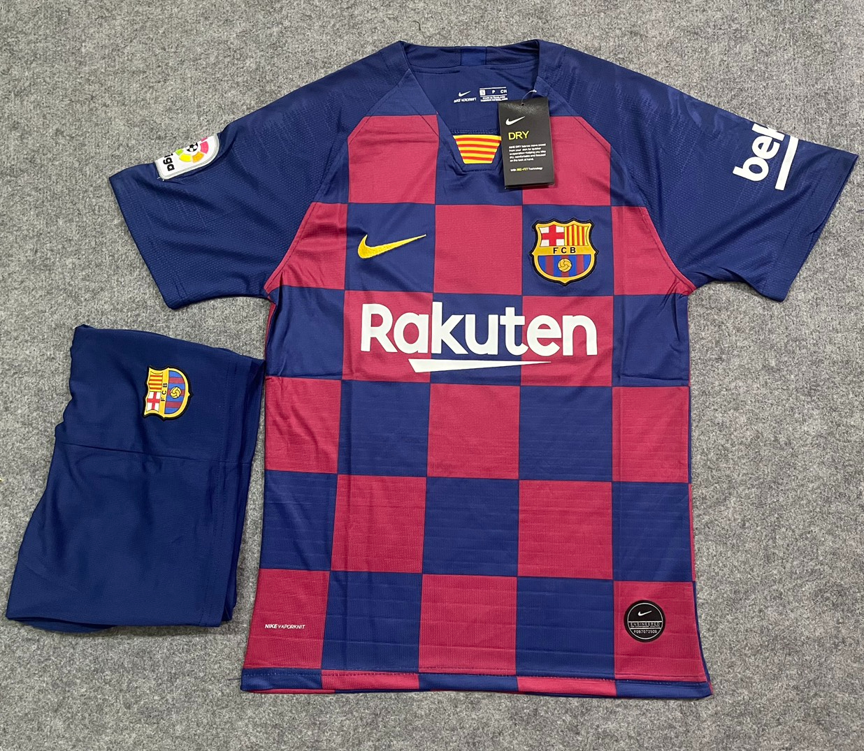 Áo Bóng Đá Câu Lạc Bộ Barcelona Classic - Chất Polyeste - Hàng Thái Lan-Chuẩn Thi Đấu Quốc Tế