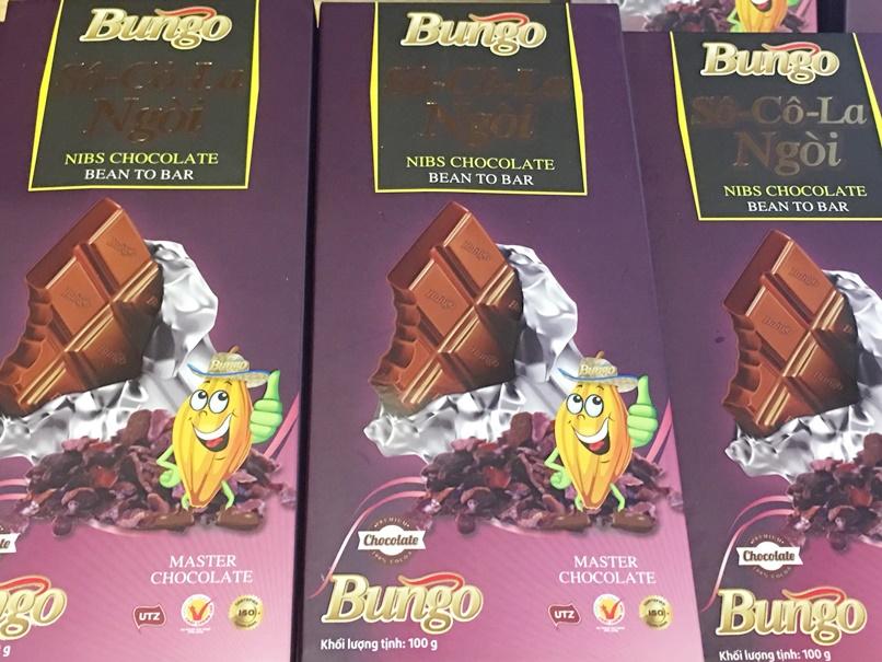 Socola Nibs Bungo trộn với hạt cacao vỡ rang thanh 100g